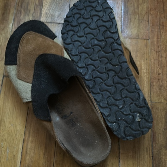 Super adorable leather Birkenstock clogs - Picture 3 of 3